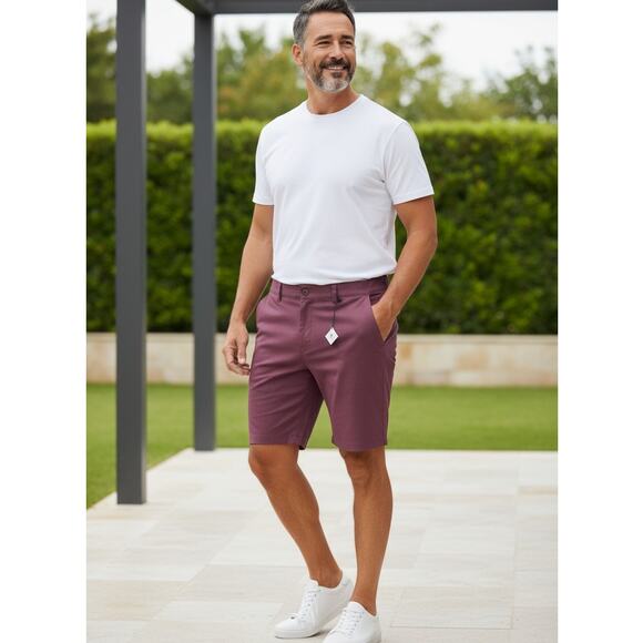 Travis Mathew Men's Size 40 NWT  8" inseam "Drive In Movie" Heater Series sport - Picture 1 of 9